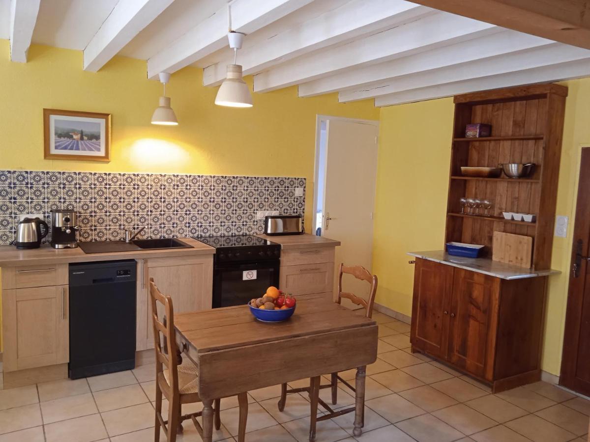 Charming Detached 2 Bedroom Ancient House In Medieval Quarter Of A Small Town In The Pays De La Loire, France Sillé-le-Guillaume Kültér fotó
